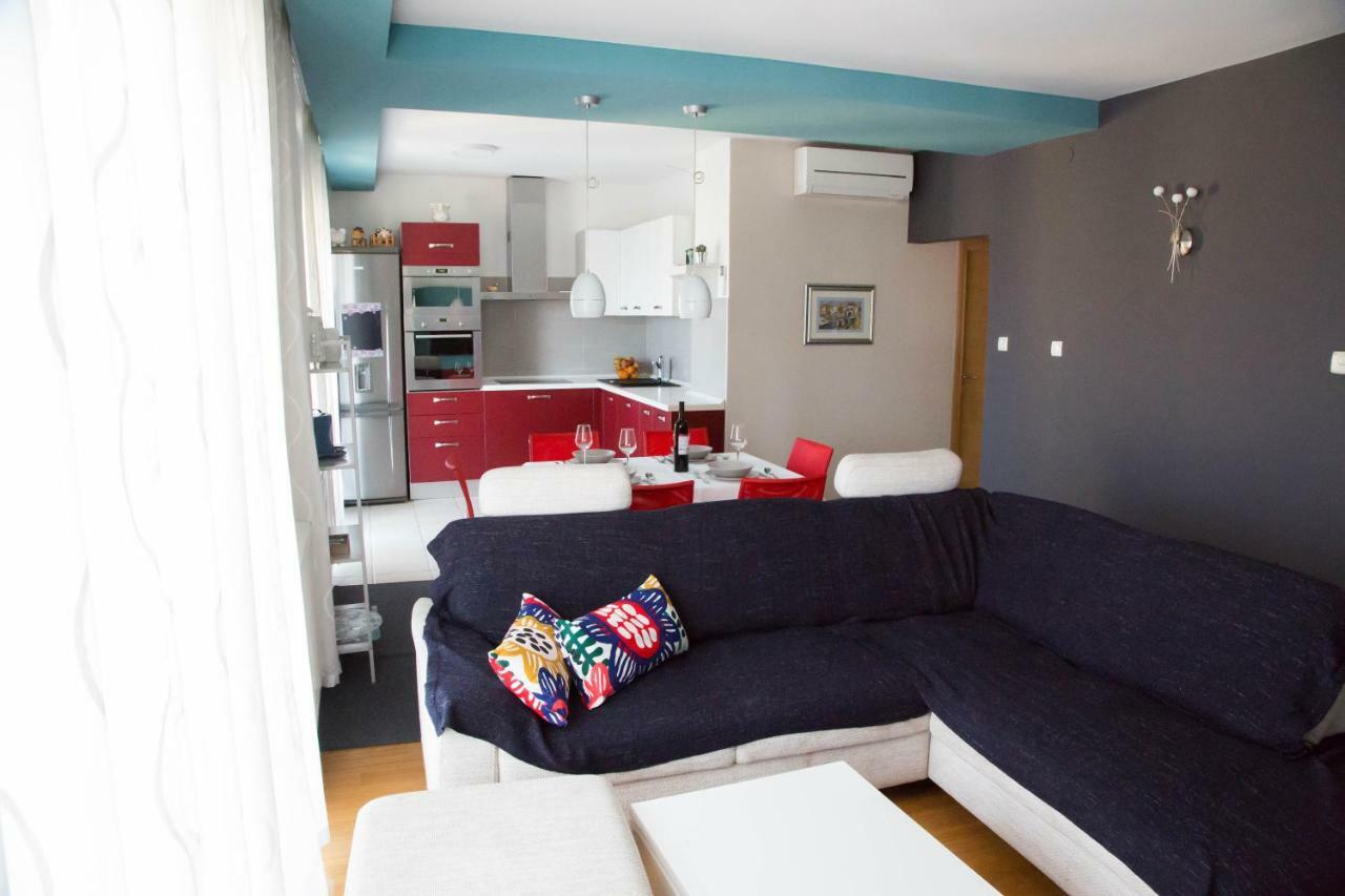 Apartman Matea Malinska Exterior foto